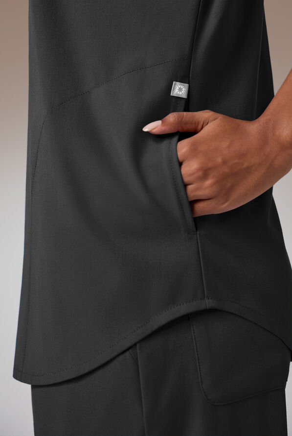 DM Crew Top - Jet Black - 6