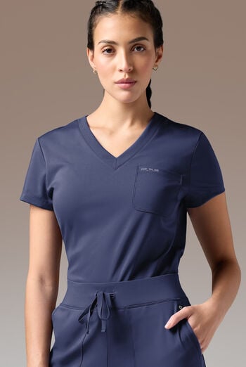 BETA K V-NECK SHIRT
