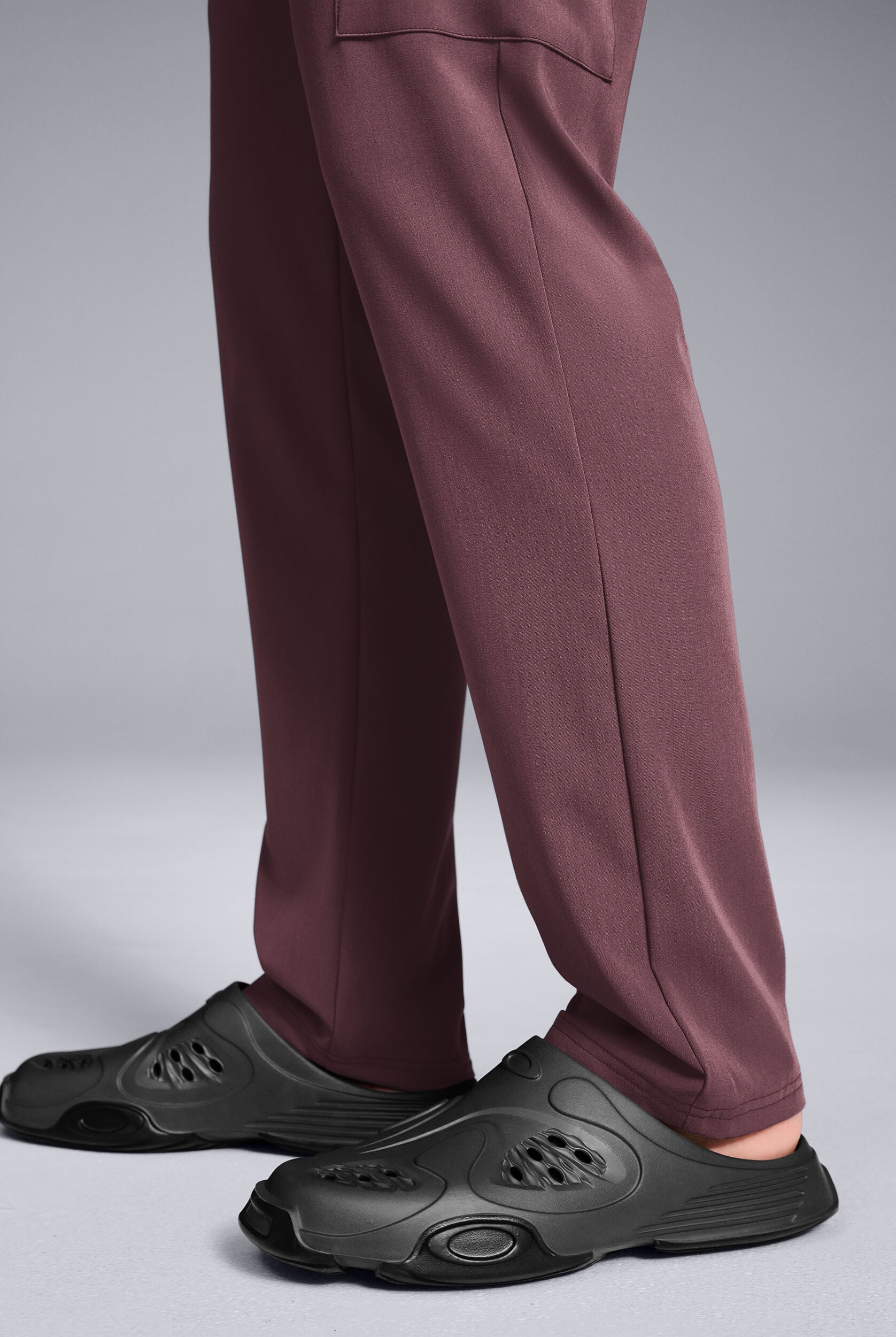 Hypothesis Classic Men's 8-Pocket Straight Cargo Leg Scrub Pants