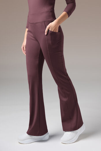 ALPHA K FLARE LEG PANT - Regular