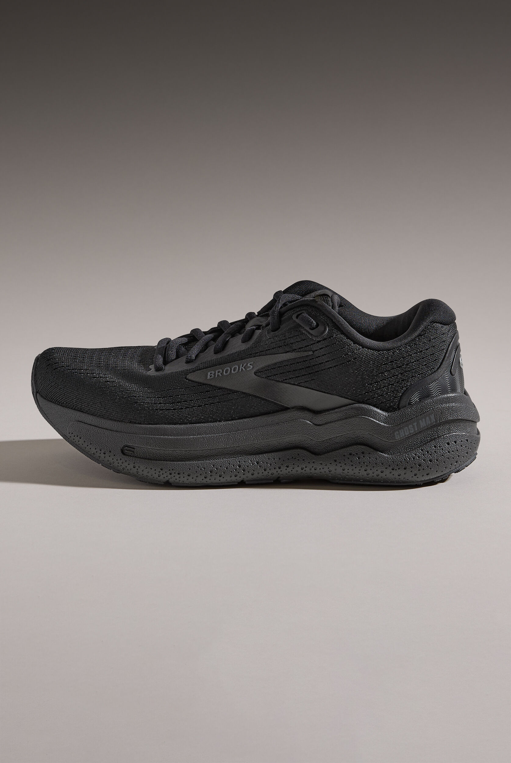 Brooks Women's Ghost Max 2 Black Athletic Lace Up Nursing