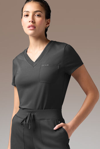 BETA K V-NECK SHIRT
