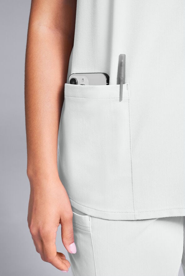 BASE 3 SHIRT - White - 6