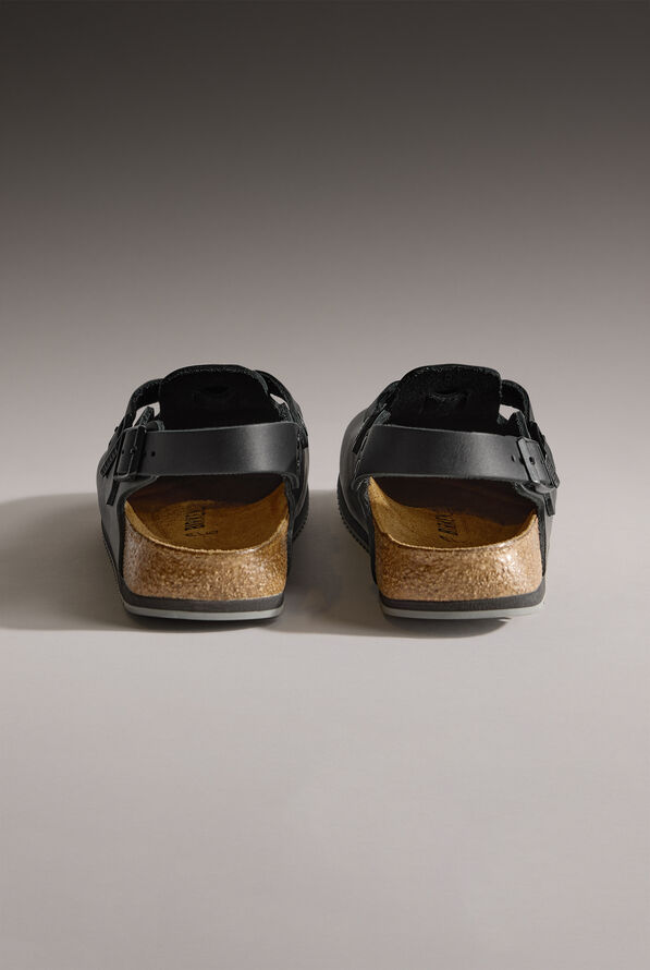 Birkenstock Unisex Tokyo Super Grip Black Clogs - Black - 4