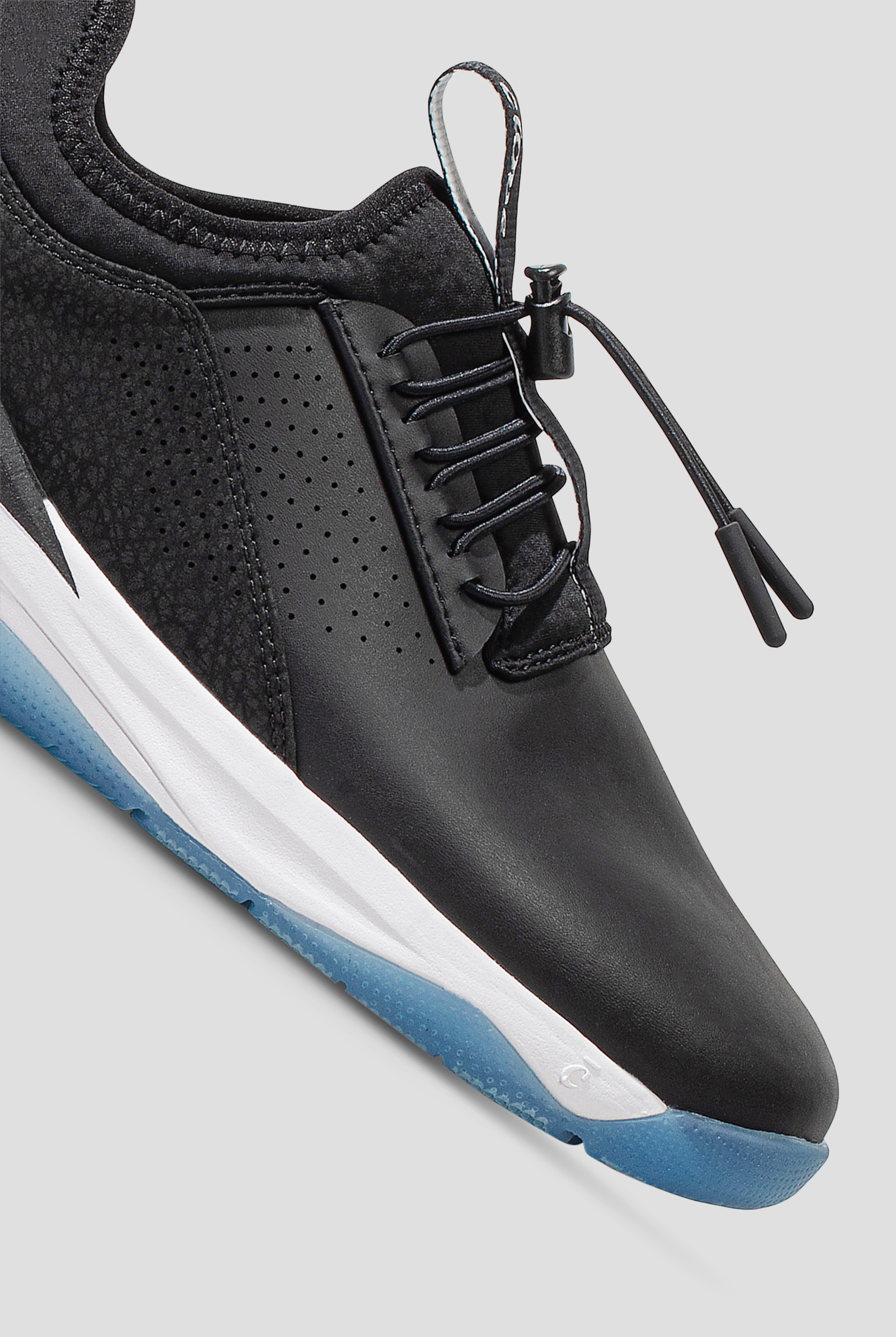 Clove Classic Night Shift Black/White Women's Bungee Athletic Shoe