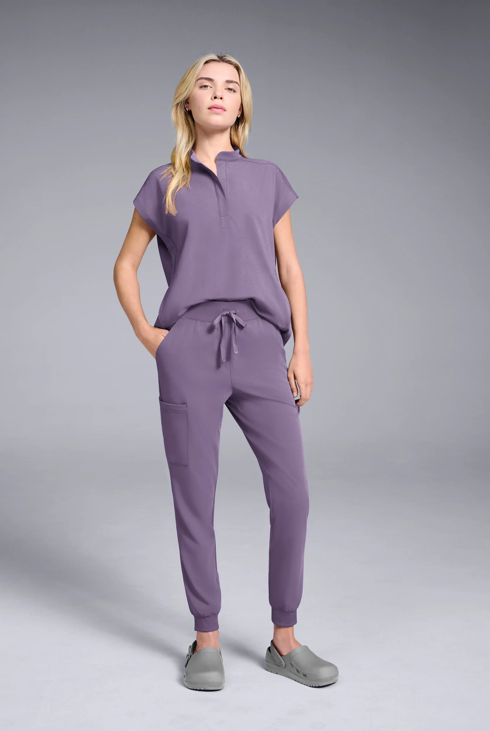 Hypothesis Women's Base 6-Pocket Jogger Scrub Pant