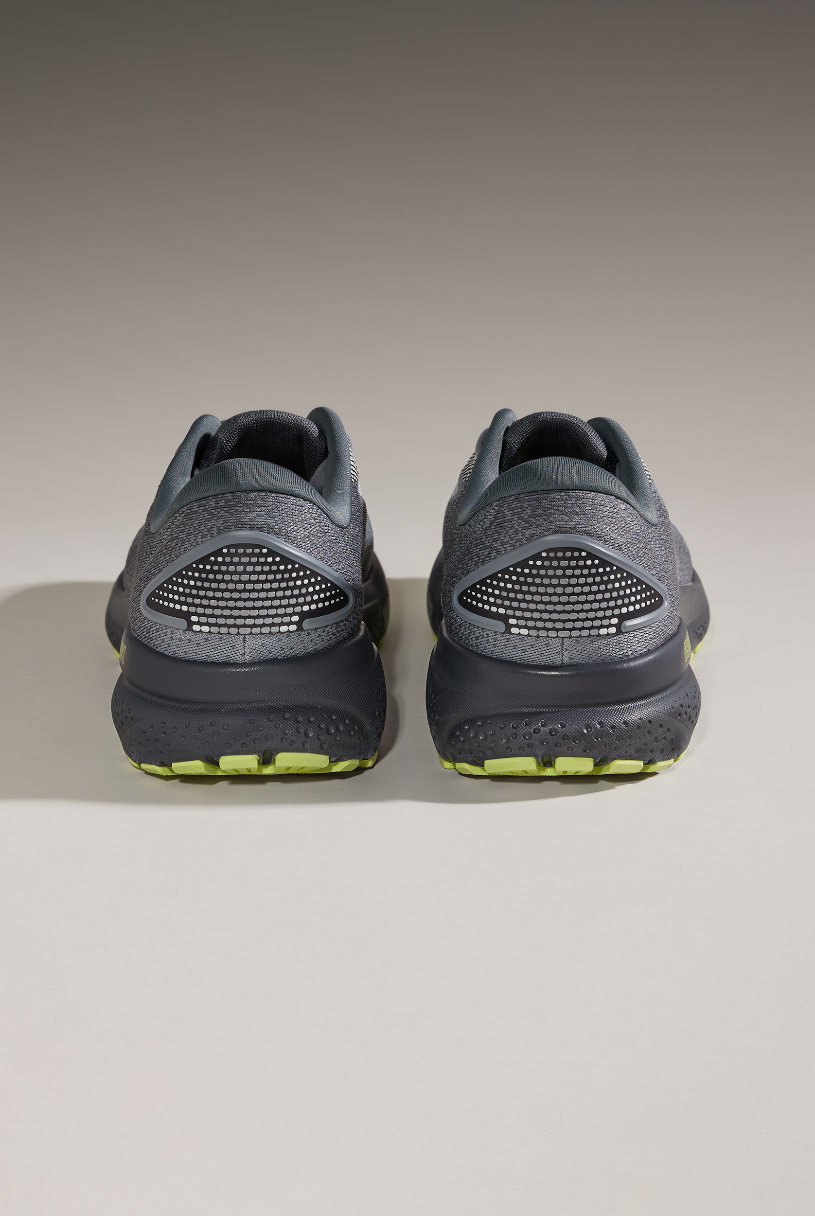 Brooks Men's Ghost 16 Primer/Grey/Lime Athletic Lace Up Nursing Shoes